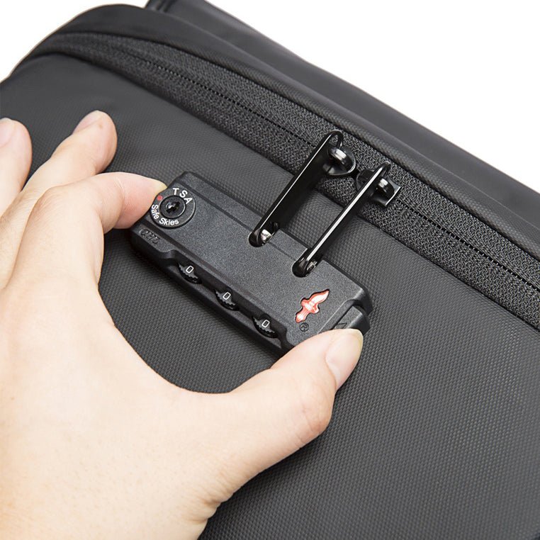 Anti-Theft Waterproof Backpack for 17.3" Laptop – Bange Defend 