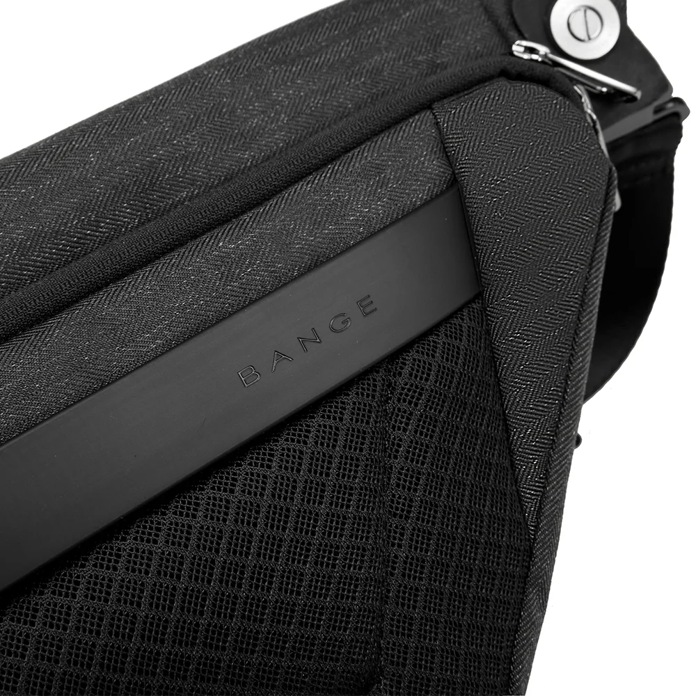 Compact Expandable Waist Bag – Modern & Lightweight Design – Bange Expand 