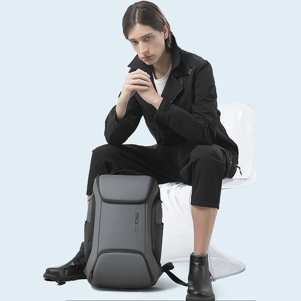 Backpack with USB Port and Waterproof Pocket for 17.3" Laptop – Bange Nova 