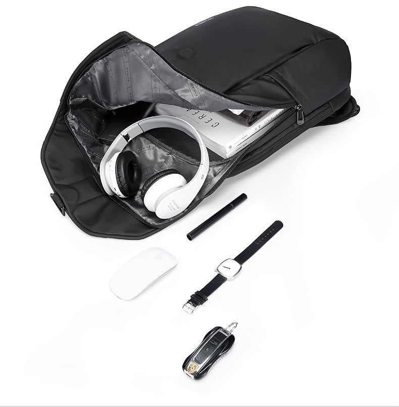 Waterproof Backpack for 17.3" Laptop with USB Port – Bange Pulse 