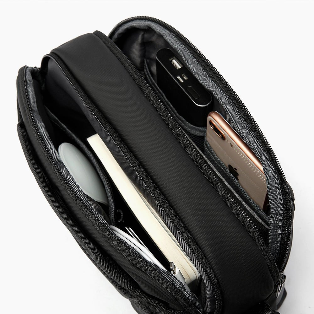 Lightweight and Durable Crossbody Bag with Modern Design – Bange Raven 