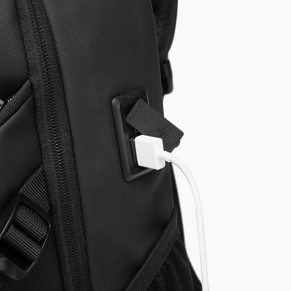 Water-Resistant and Durable Crossbody Bag – Bange Spartan 