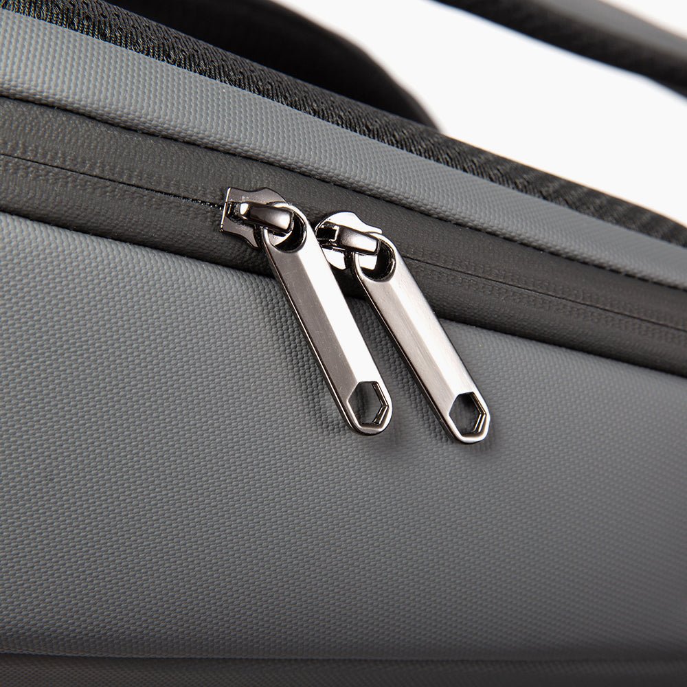 Smart Backpack for 17.3" Laptop with USB Port – Bange Vanguard 