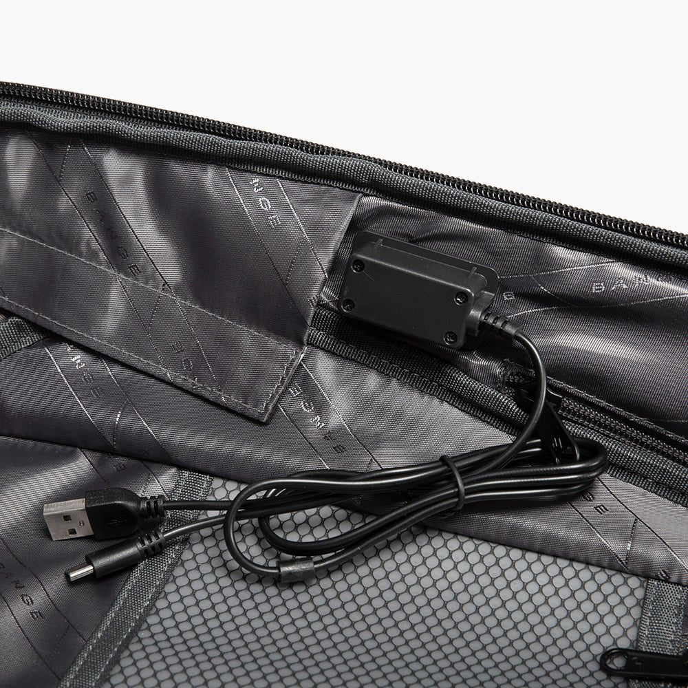 Smart Backpack for 17.3" Laptop with USB Port – Bange Vanguard 