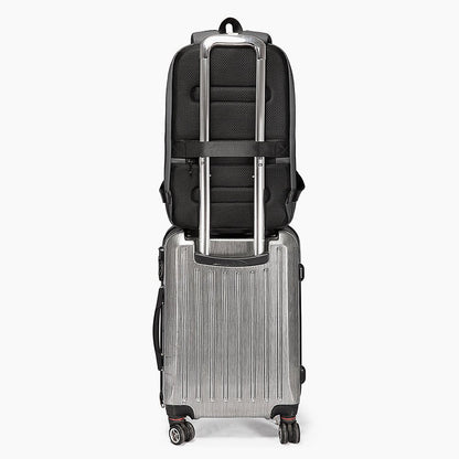 Smart Backpack for 17.3" Laptop with USB Port – Bange Vanguard 