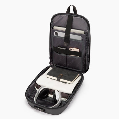 Smart Backpack for 17.3" Laptop with USB Port – Bange Vanguard 