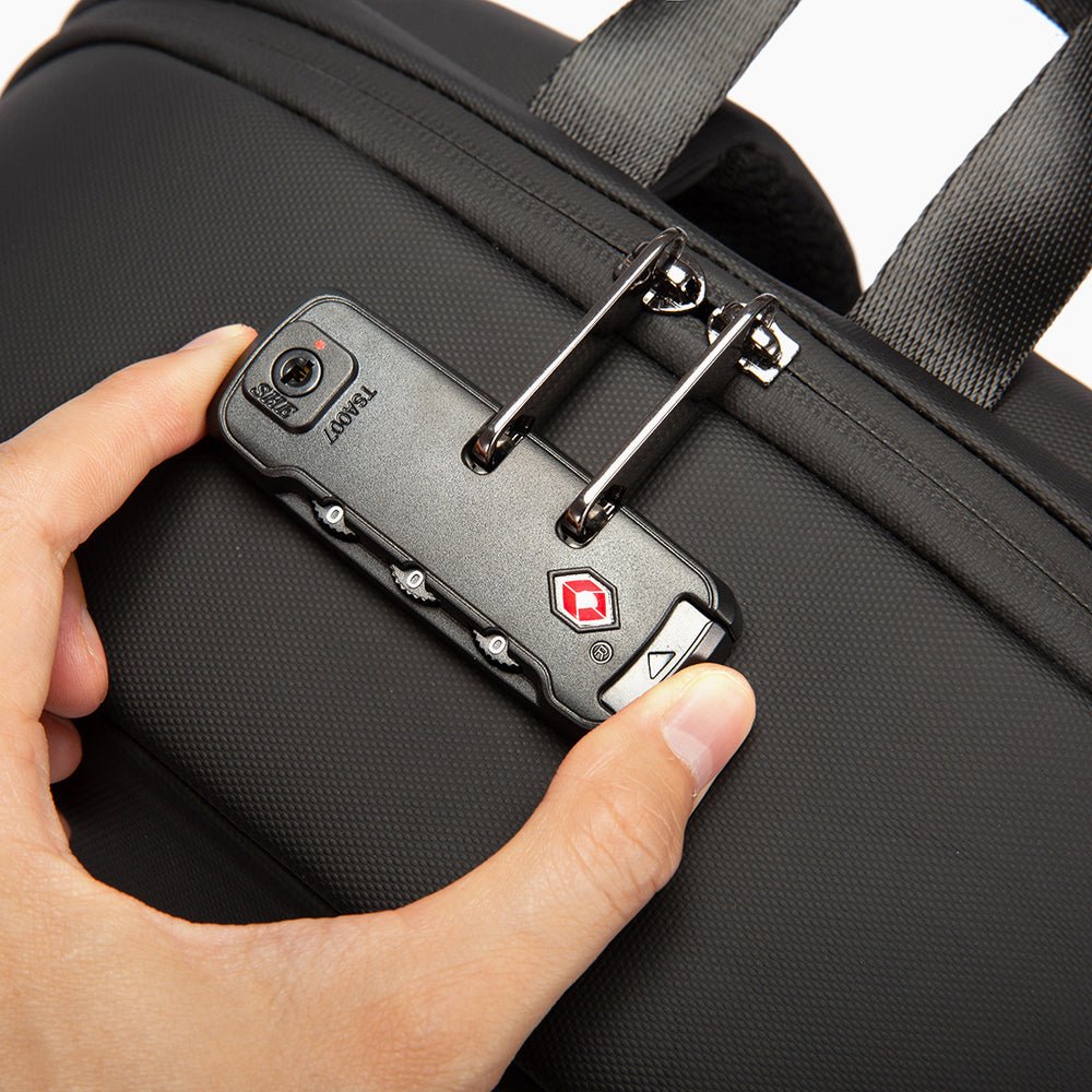 Smart Backpack for 17.3" Laptop with USB Port – Bange Vanguard 