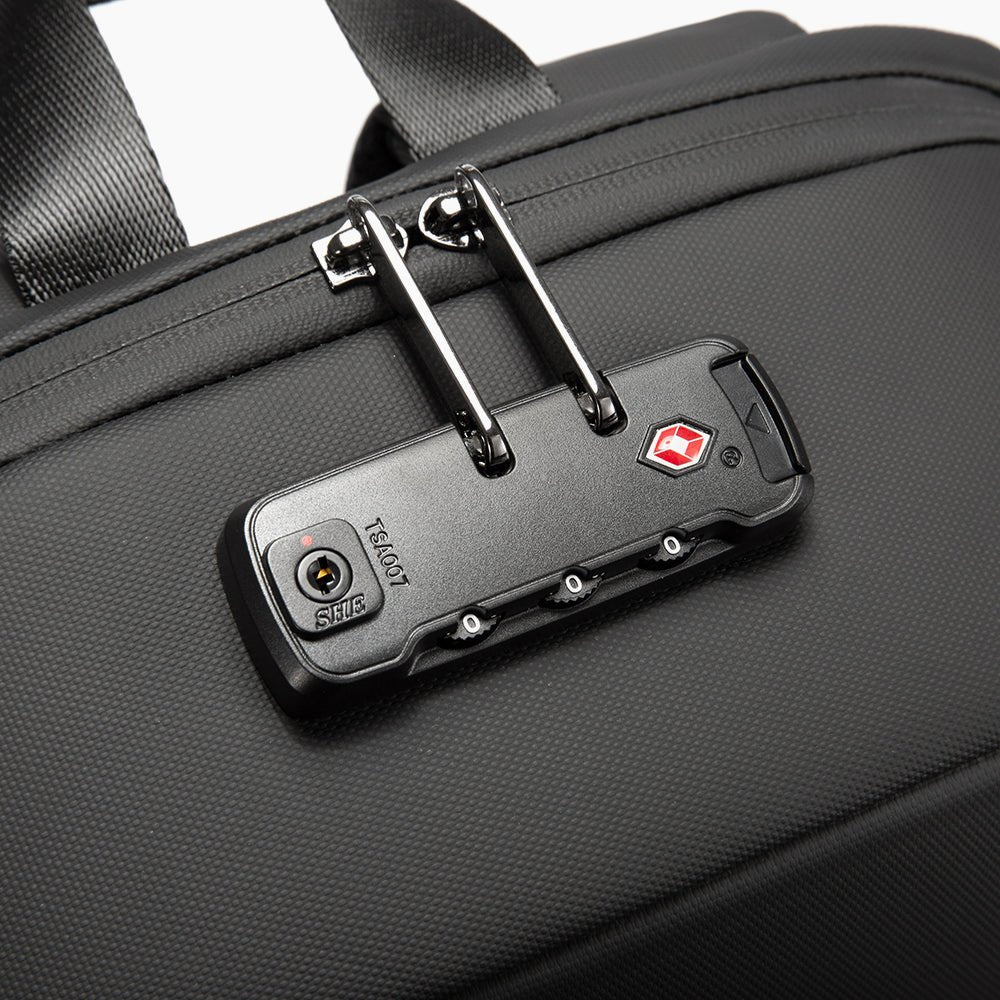 Smart Backpack for 17.3" Laptop with USB Port – Bange Vanguard 