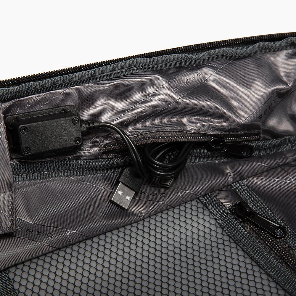 Smart Backpack for 17.3" Laptop with USB Port – Bange Vanguard 
