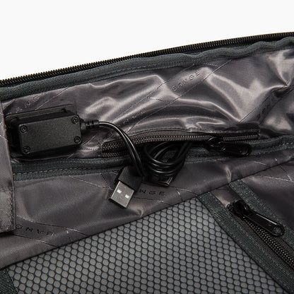 Smart Backpack for 17.3" Laptop with USB Port – Bange Vanguard 