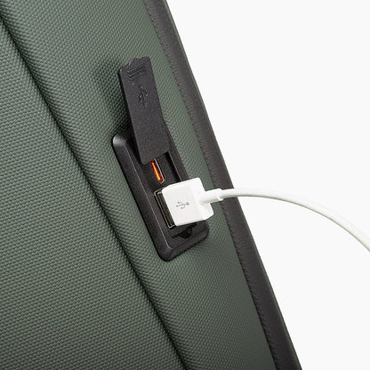 Smart Backpack for 17.3" Laptop with USB Port – Bange Vanguard 