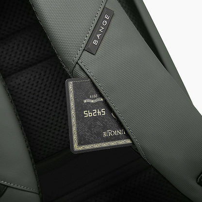 Smart Backpack for 17.3" Laptop with USB Port – Bange Vanguard 