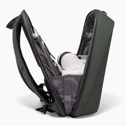 Smart Backpack for 17.3" Laptop with USB Port – Bange Vanguard 