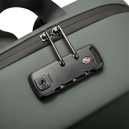 Smart Backpack for 17.3" Laptop with USB Port – Bange Vanguard 