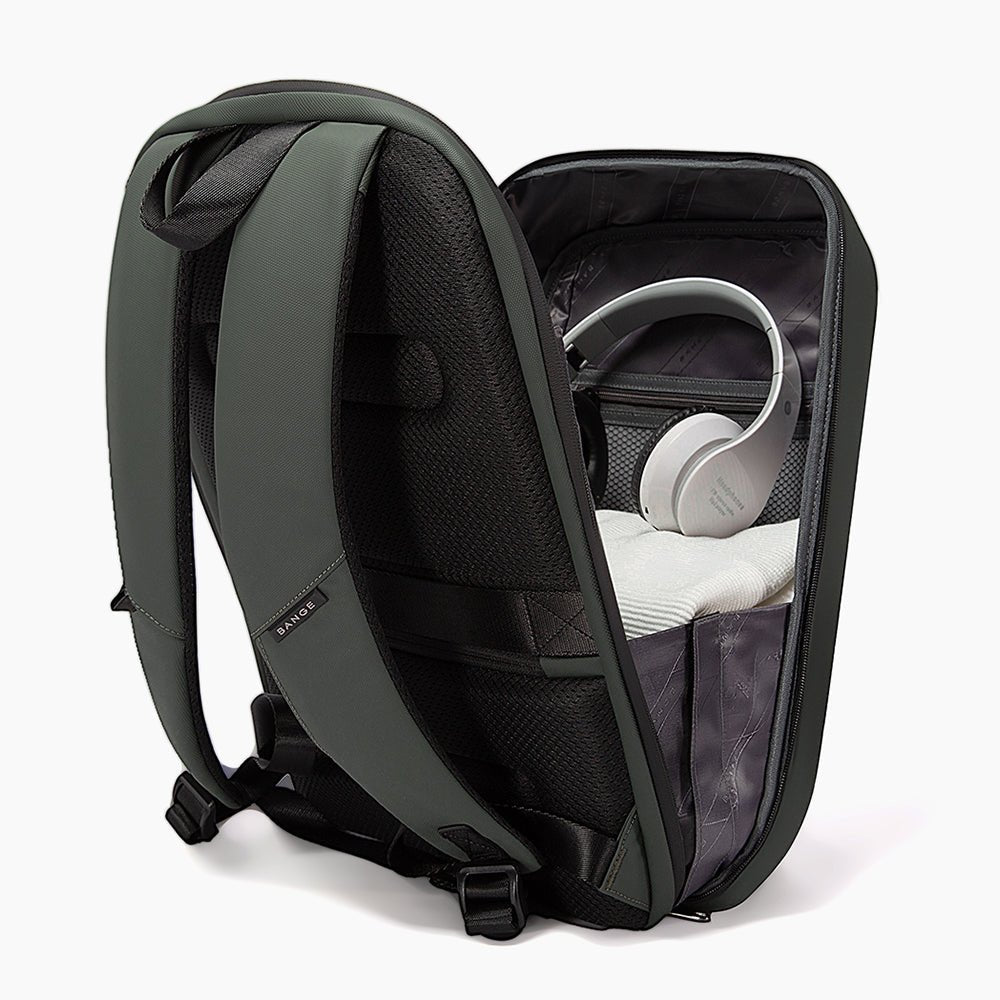 Smart Backpack for 17.3" Laptop with USB Port – Bange Vanguard 