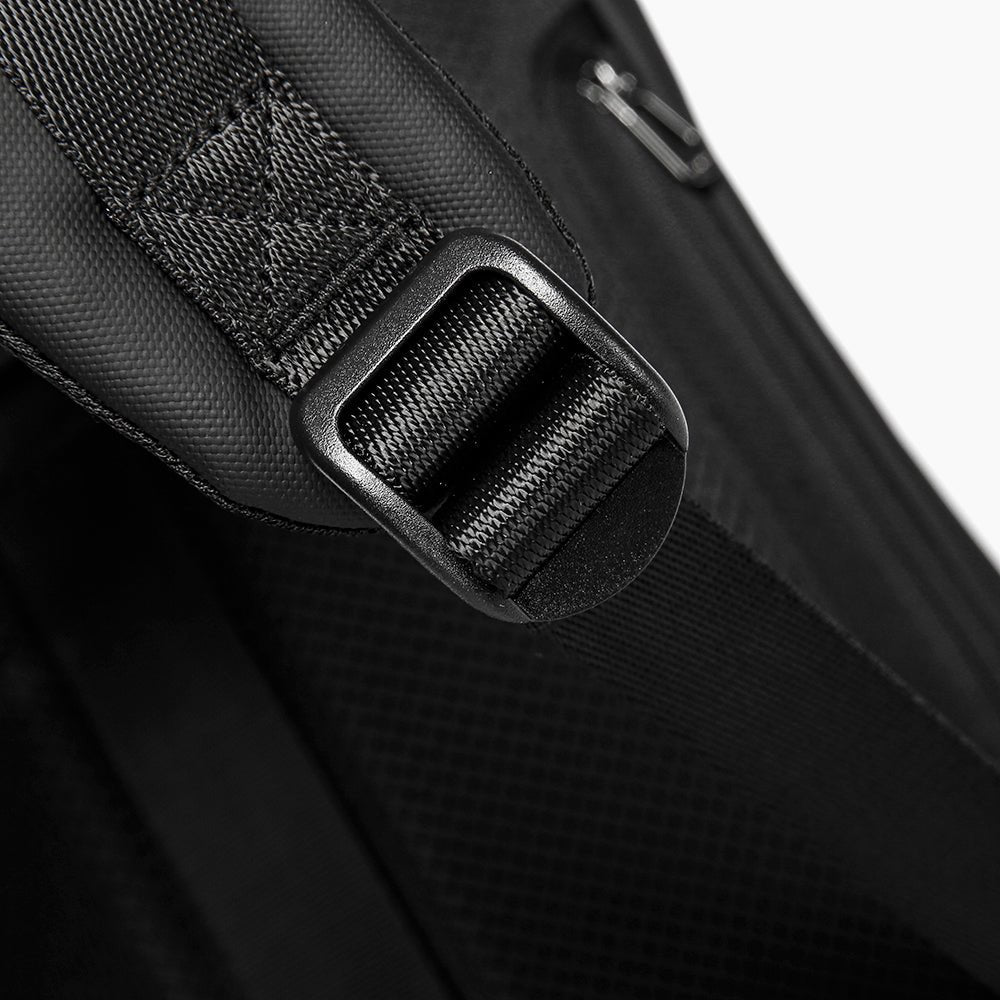 Executive Laptop Backpack for up to 17.3" with USB Port – Bange Vector 